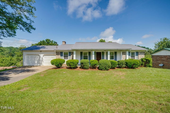 1st photo of 328 Blue Haven Drive