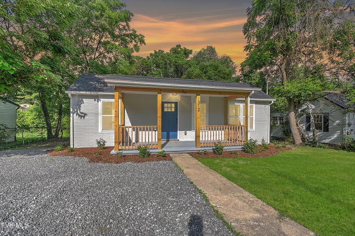 1st photo of 1312 Tranbarger Drive