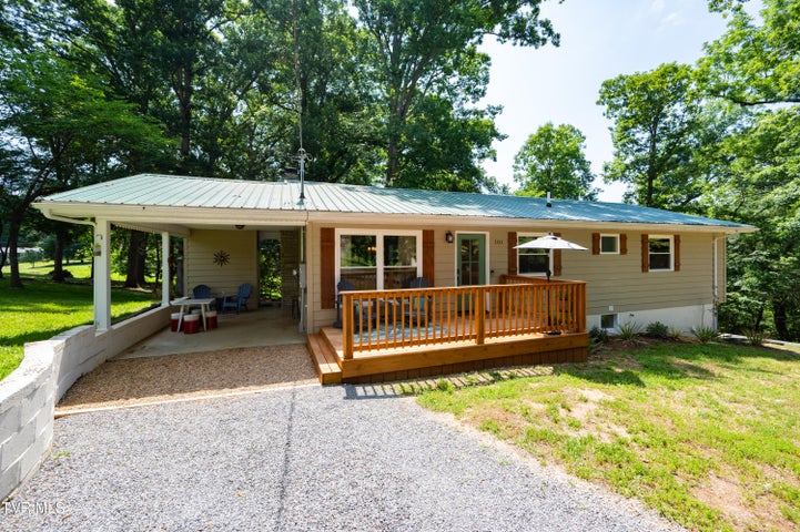 1st photo of 101 Ridgewood Drive