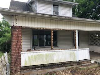1st photo of 729 Fairview Street