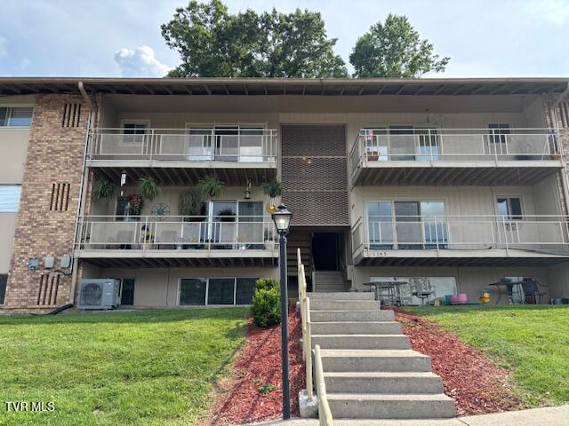 1st photo of 1145 Carriage Circle Circle