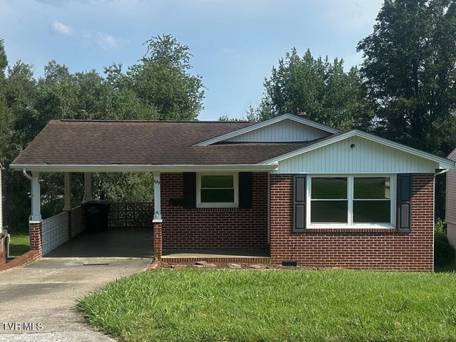 1st photo of 629 Jackson Street
