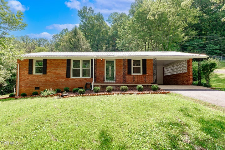 1st photo of 2325 Amy Avenue
