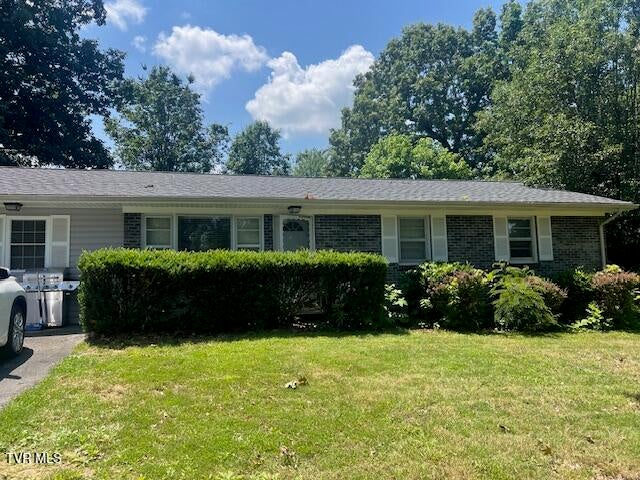 1st photo of 4001 Englewood Boulevard