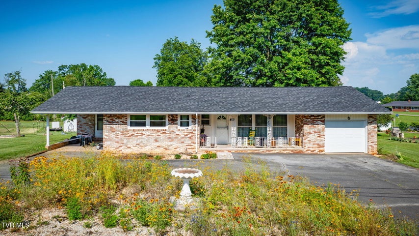 1st photo of 206 Big Oak Road
