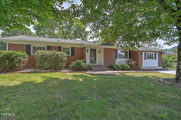 1st photo of 110 Richmond Heights Road