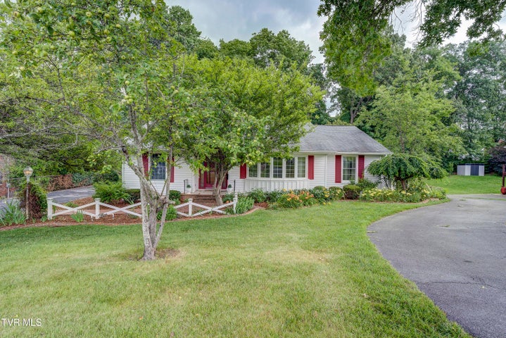 1st photo of 1710 Sundale Road
