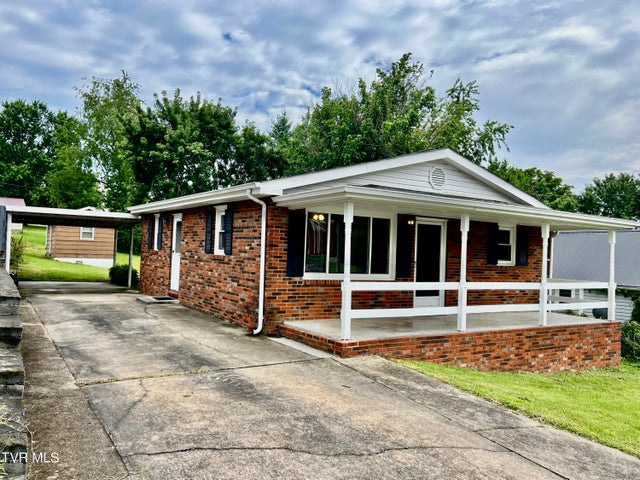 1st photo of 318 Cypress Street
