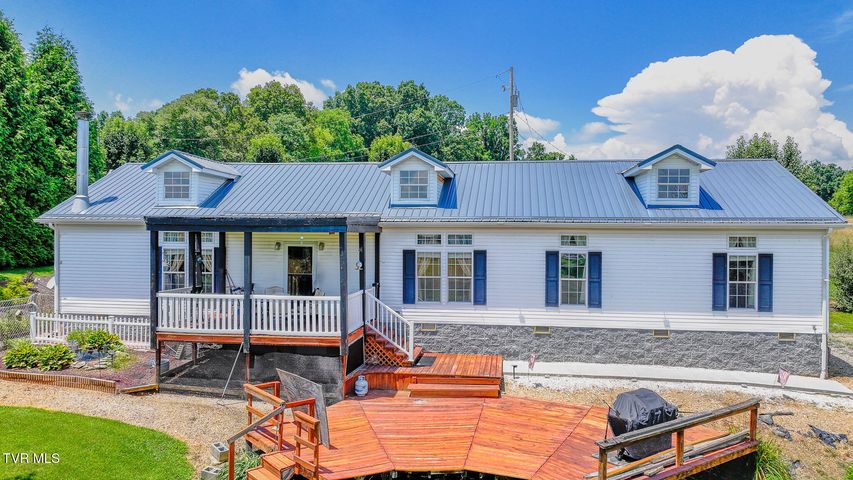 1st photo of 303 Valley Drive