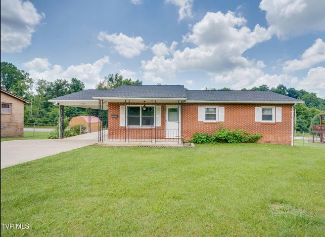 1st photo of 704 Georgia Street