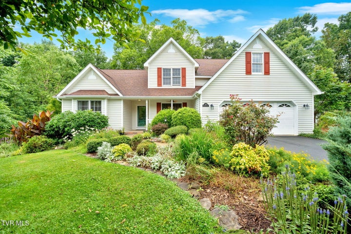 1st photo of 129 Hillview Court