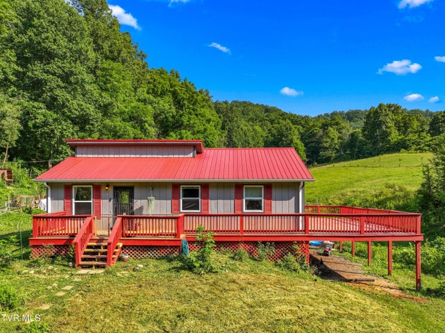 1st photo of 1446 War Valley Road
