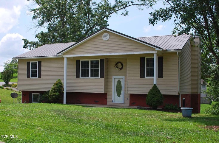 1st photo of 115 Chimney Top Lane