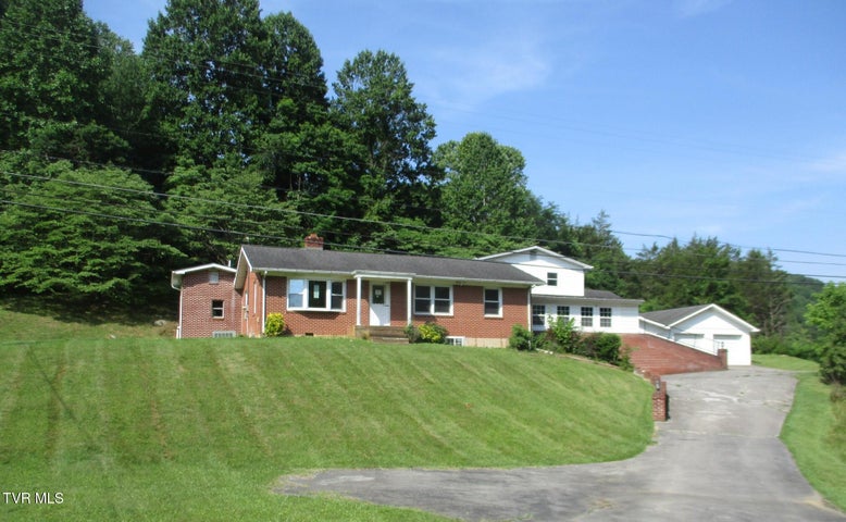 1st photo of 19374 Benhams Road