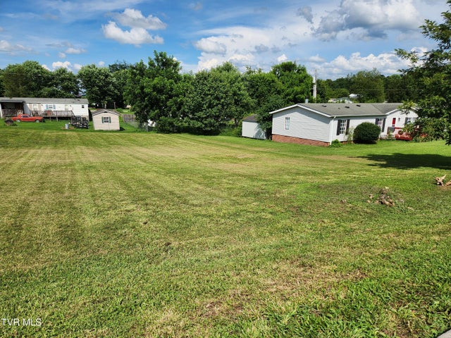 1st photo of 319 Lories Lane