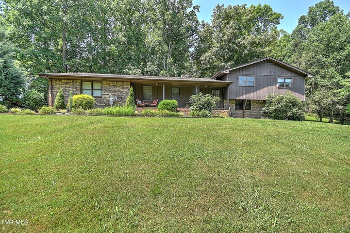 1st photo of 4700 Weaver Pike