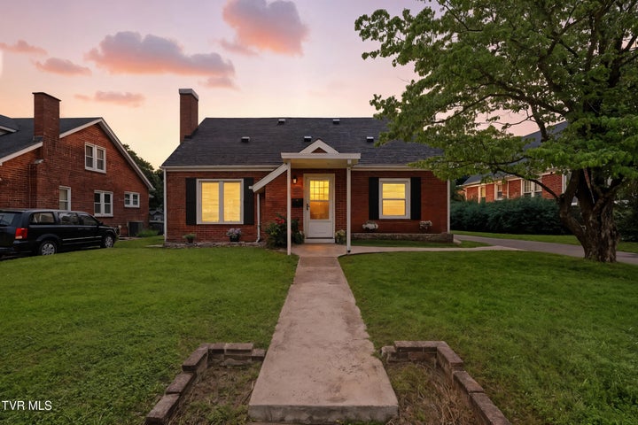 1st photo of 1340 Wateree Street