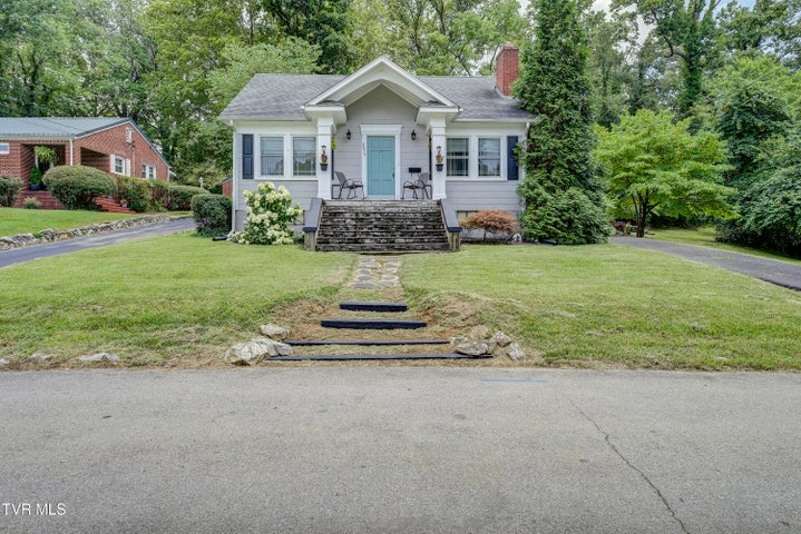 1st photo of 3277 Ashley Street