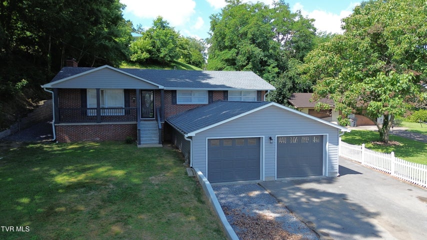 1st photo of 164 Greenwood Drive