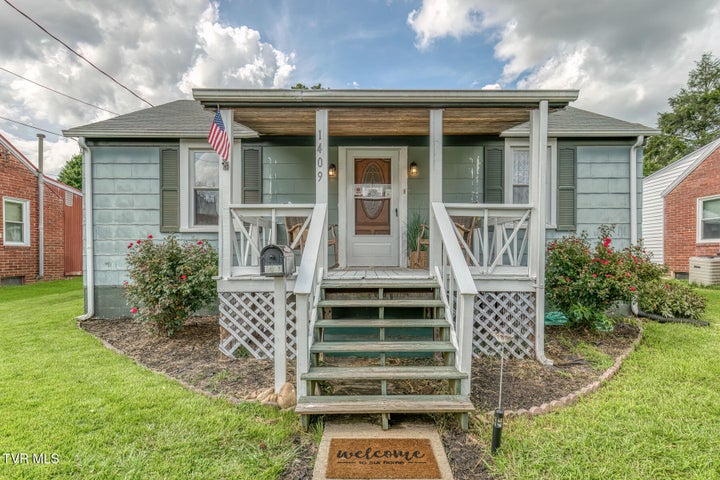 1st photo of 1409 Newton Street