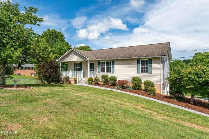 1st photo of 1306 Greenlee Drive