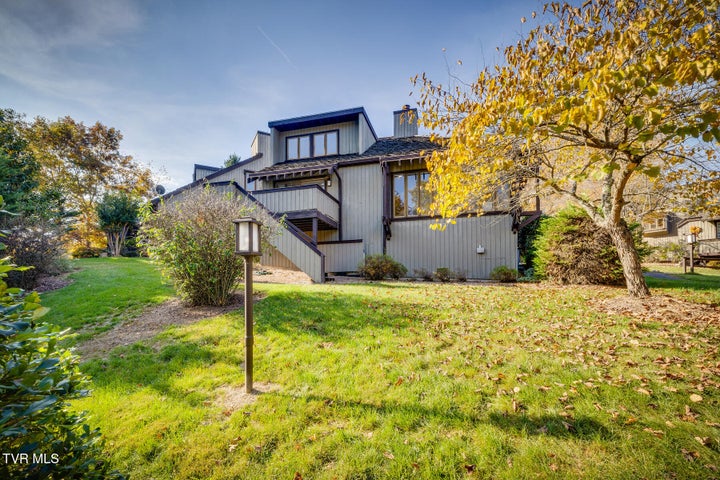 1st photo of 13 Crown Circle
