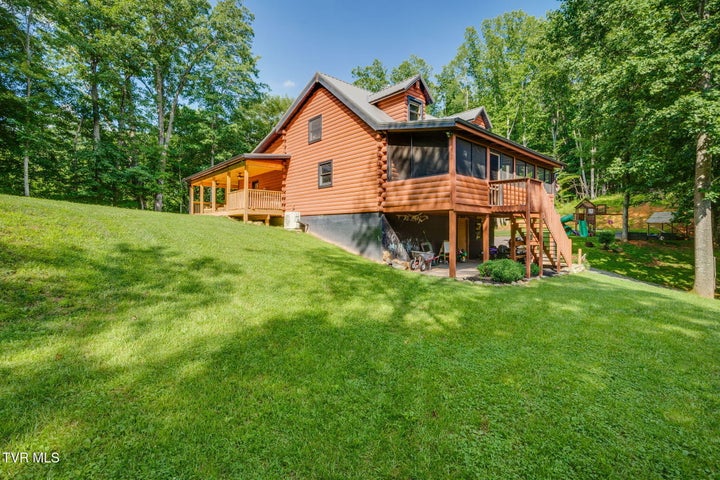 1st photo of 165 Hawks Nest Lane