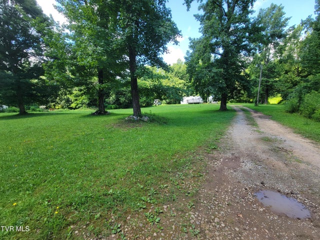 1st photo of 413 & 411 Cassi Road
