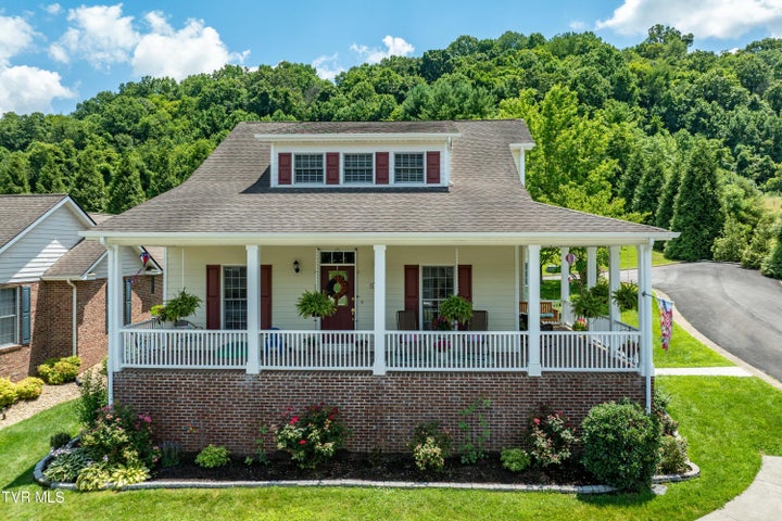 1st photo of 12616 Chesterfield Lane