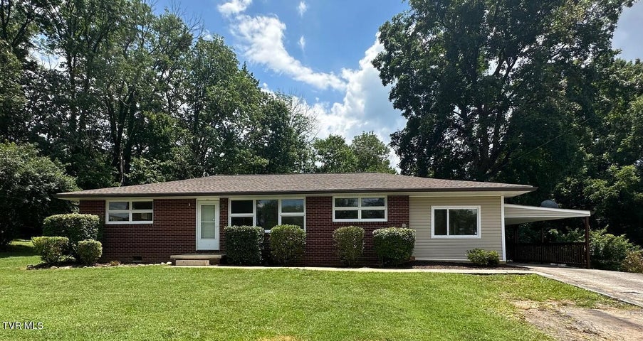 1st photo of 2613 Rockwell Place
