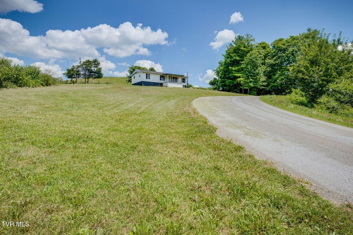 1st photo of 212 Circle