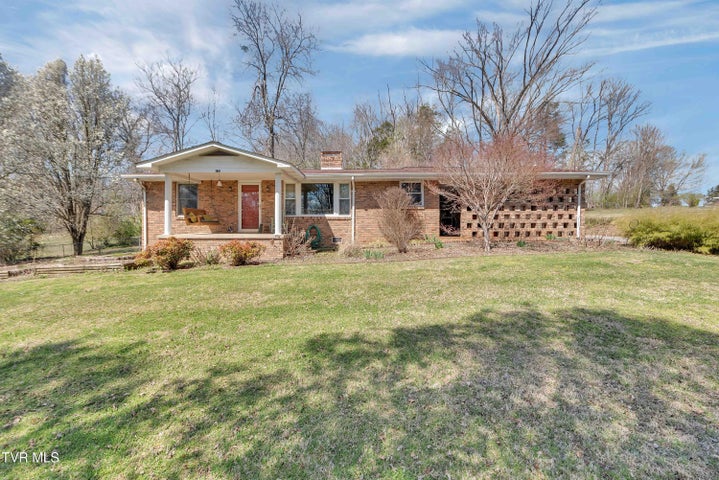 1st photo of 473 Oak Grove Road