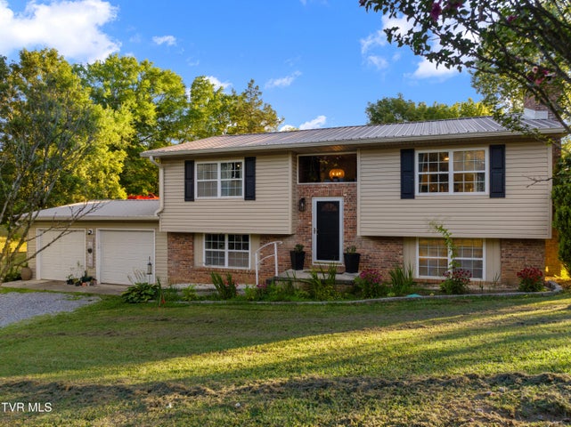 1st photo of 122 Glenwood Avenue