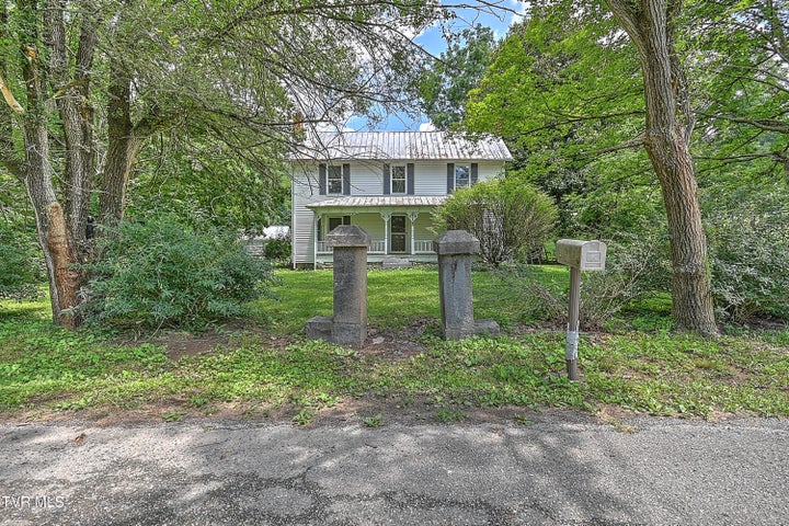1st photo of 301 Keenburg Road Road