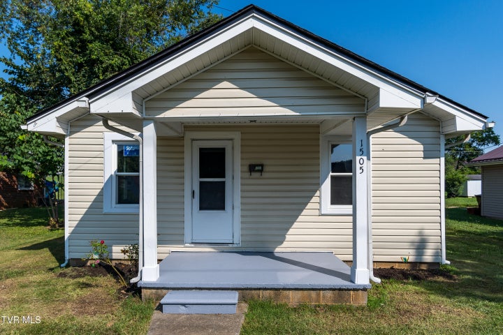 1st photo of 1505 Fairview Avenue