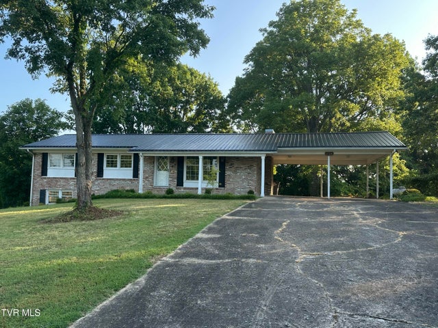 1st photo of 1728 Whispering Hills Drive