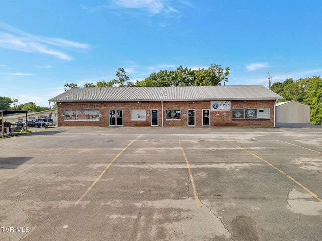 1st photo of 200-206 Bohannon Avenue