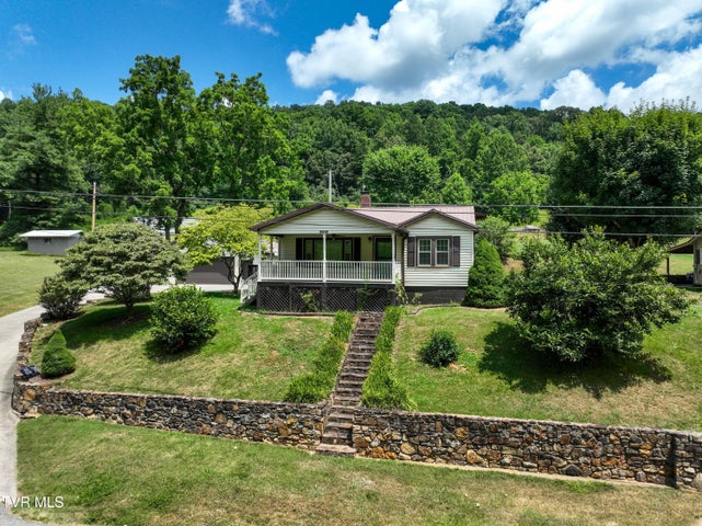 1st photo of 1280 Manville Road