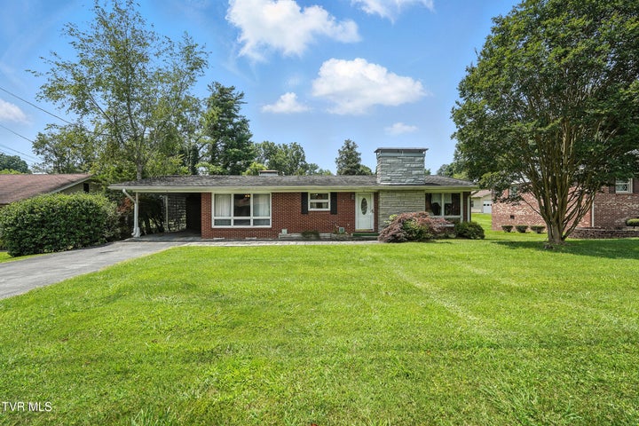 1st photo of 109 Walton Court