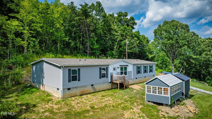 1st photo of 1400 Stoneybrook Drive