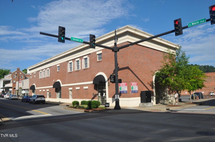 1st photo of 201 Main Avenue