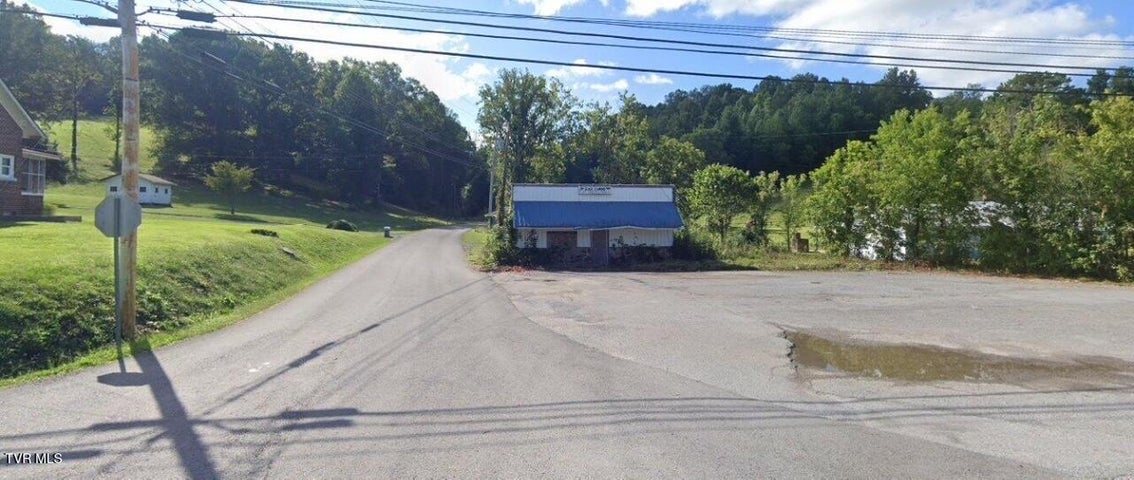 1st photo of 2714 Dr Thomas Walker Road
