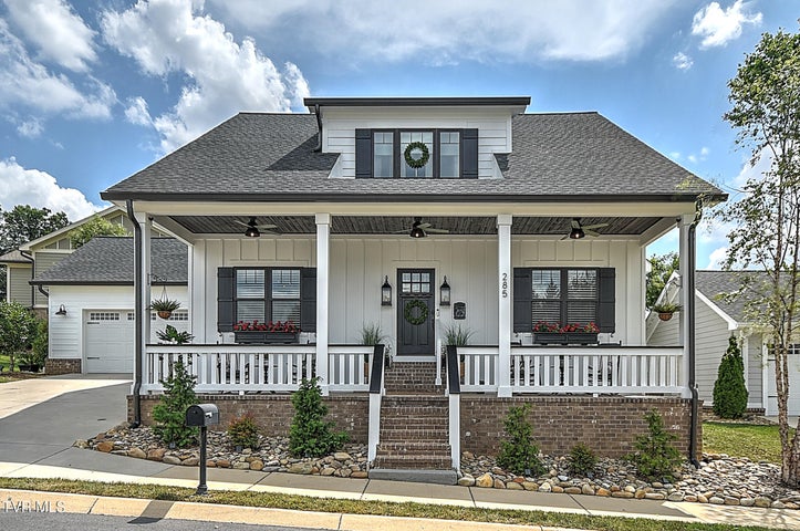 1st photo of 285 Princeton Gardens Drive