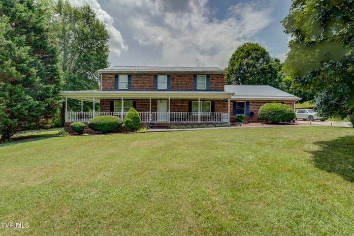 1st photo of 855 Nantucket Avenue