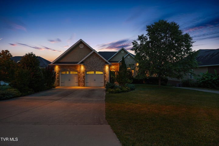 1st photo of 340 Sweetgrass Lane