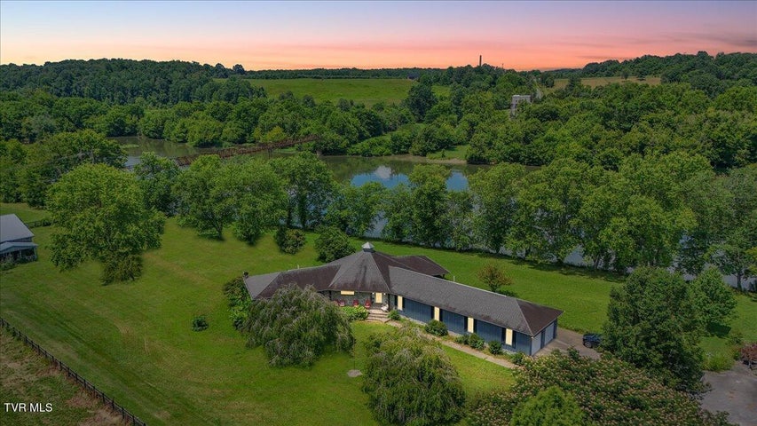 1st photo of 628 Christian Bend Road