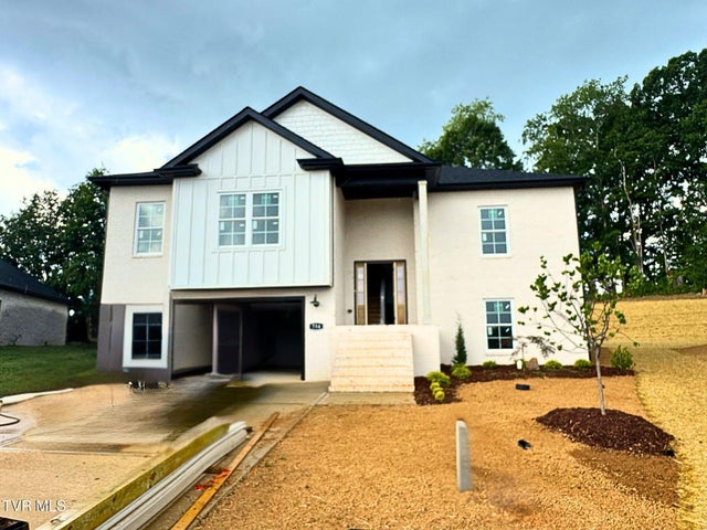 1st photo of 754 Hunts Terrace Drive