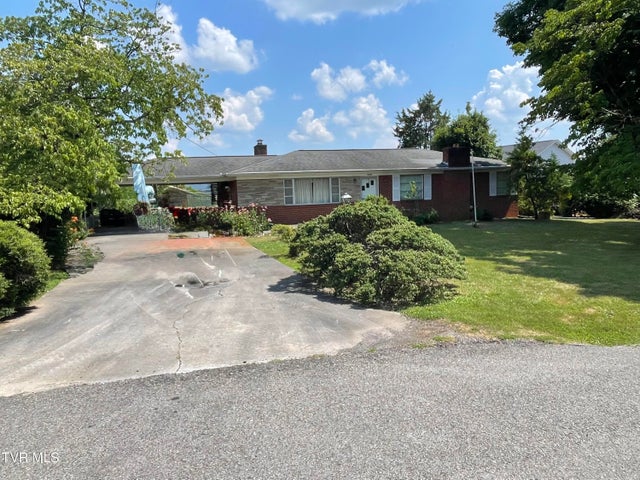 1st photo of 4195 Terri Street