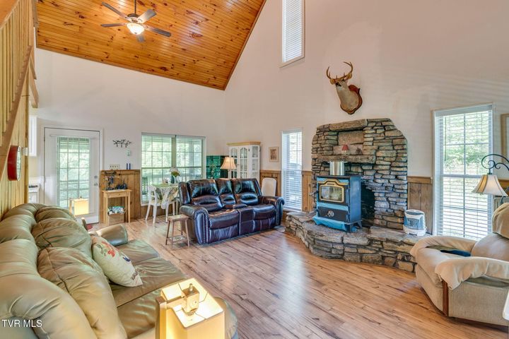 1st photo of 131 Gibson Hollow Road