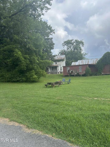 1st photo of 199 Maple Avenue